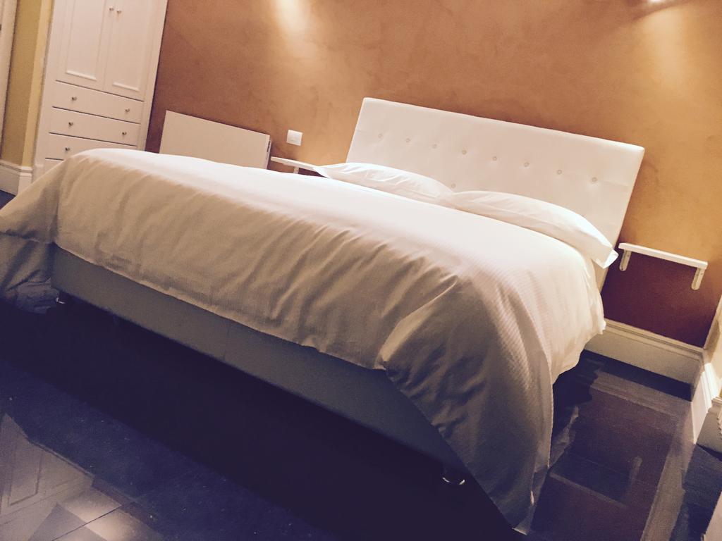 Bed and Breakfast Palazzo Eliss Margherita Di Savoia Exterior foto