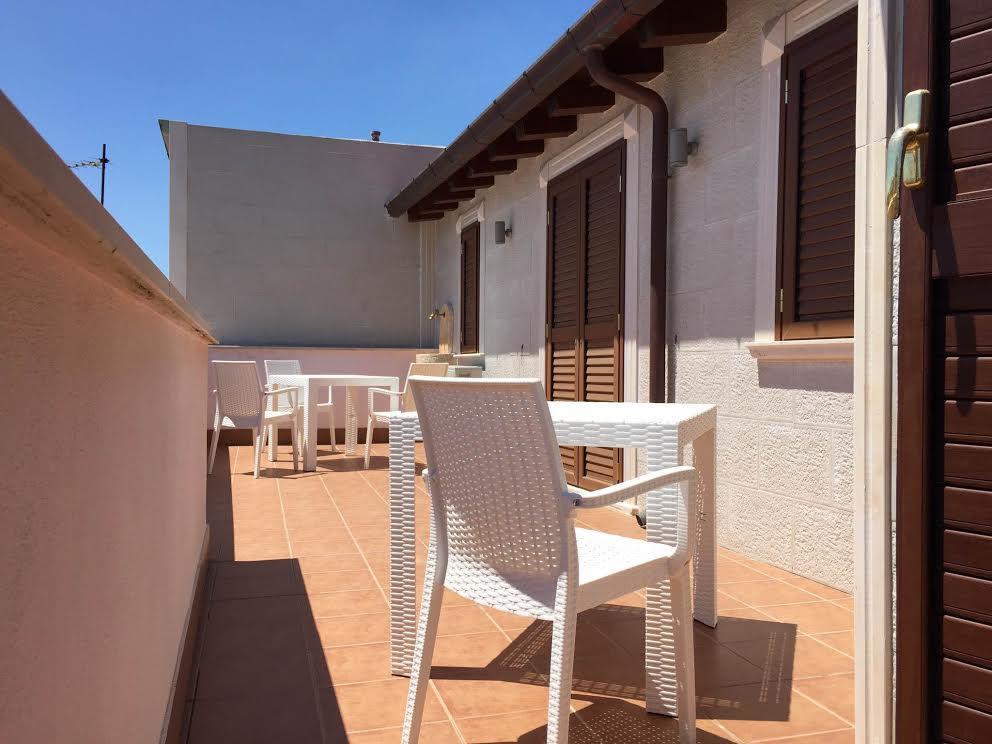 Bed and Breakfast Palazzo Eliss Margherita Di Savoia Exterior foto